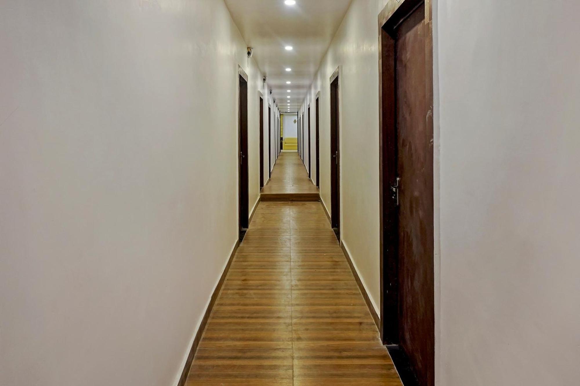 Collection O Gauri Shree Hotel ボーパール エクステリア 写真